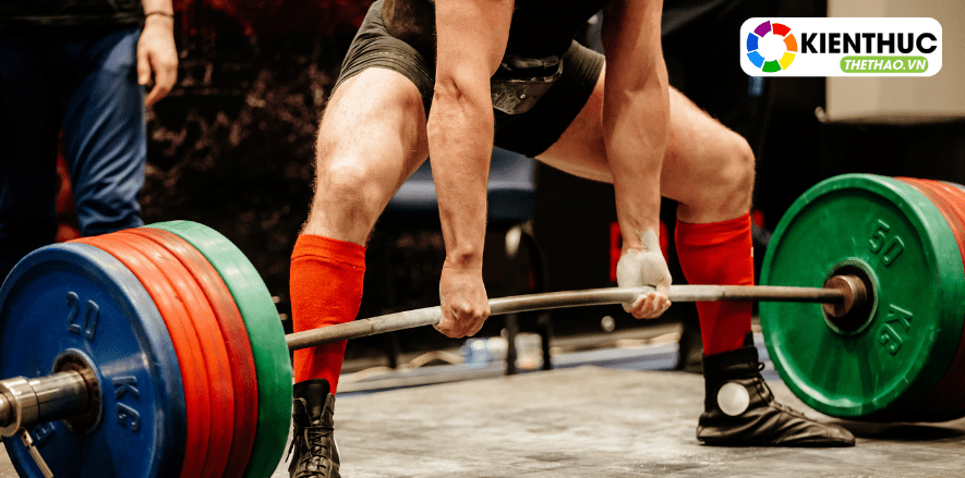 Là người tập luyện thể hình có lẽ Deadlift -là bài tập không thể thiếu trong lịch tập của mỗi gymer. Bài tập Deadlift mang lại những lợi ích gì cho người tập?